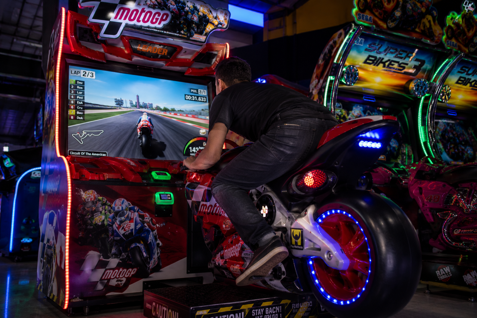 Découvrez les secrets de la motorbike arcade machine et ses sensations uniques Découvrez les secrets de la motorbike arcade machine et vivez des sensations uniques pour une expérience de jeu inoubliable.